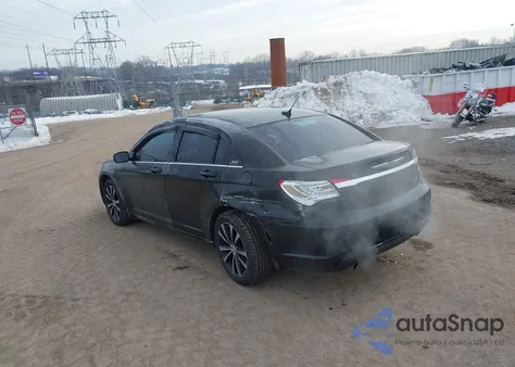 2014 Chrysler 200 Touring z USA, uszkodzony, nr VIN 1C3CCBBG9EN158474